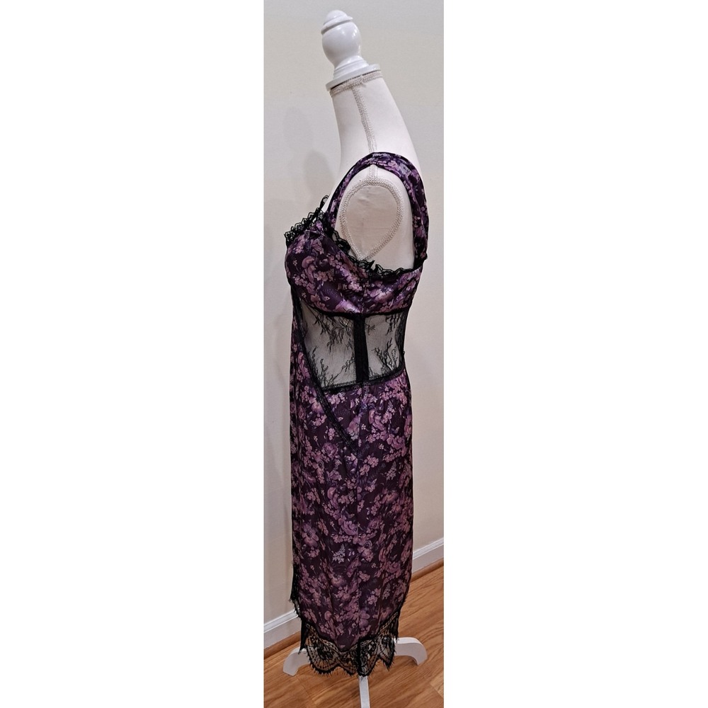 S Pretty Damage Vixen Dress Purple Floral Lace Cut Outs Y2K - Picture 5 of 10